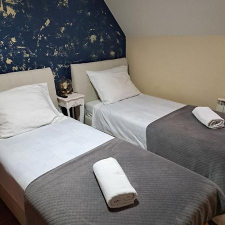 Apartman Lotos SJJ Esterno foto