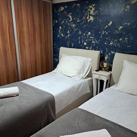 Apartman Lotos SJJ Esterno foto