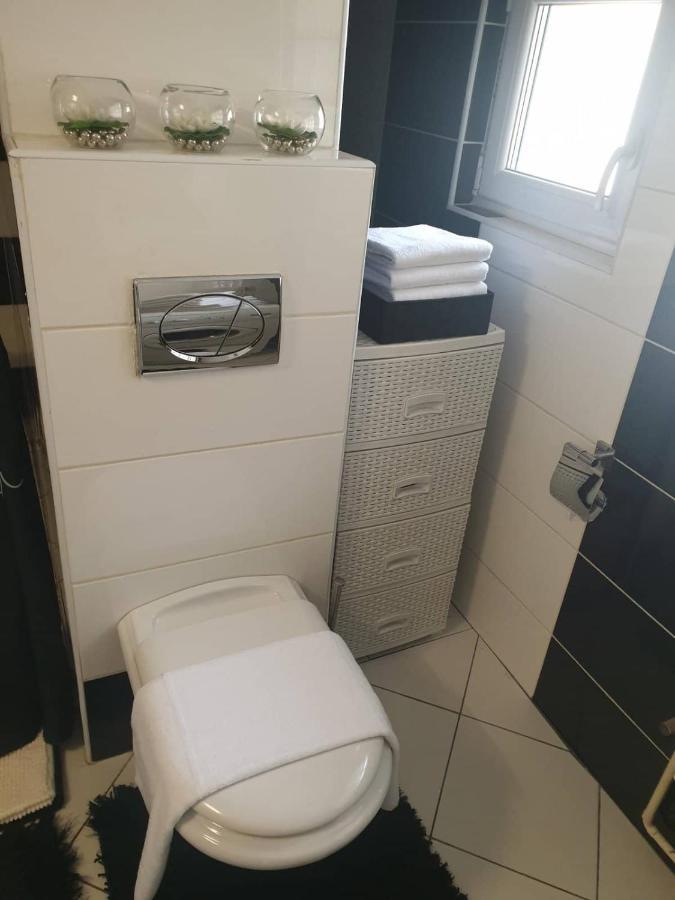 Apartman Lotos SJJ Esterno foto