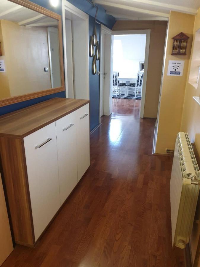 Apartman Lotos SJJ Esterno foto