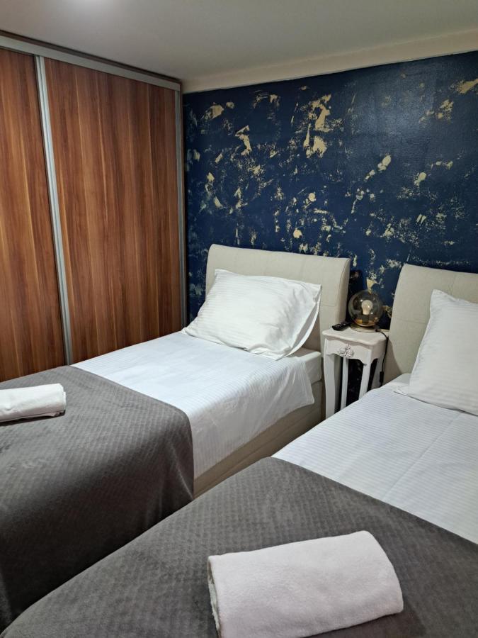 Apartman Lotos SJJ Esterno foto